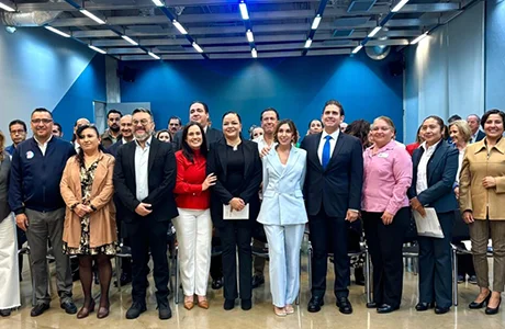 entrega de RVOEs a UTECA Queretaro